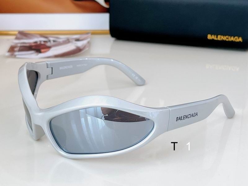 Balenciaga Sunglasses 526